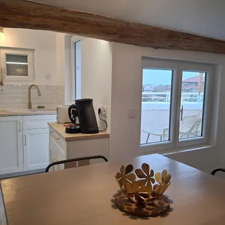 Cocoo'nimes Avec Terrasse Apartamento Nîmes