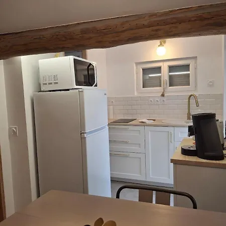 Cocoo'nimes Avec Terrasse Apartamento